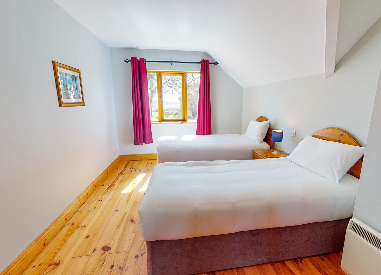 Дома для отпуска Dingle Courtyard Holiday Homes 3 Bed Type A Дингл-48